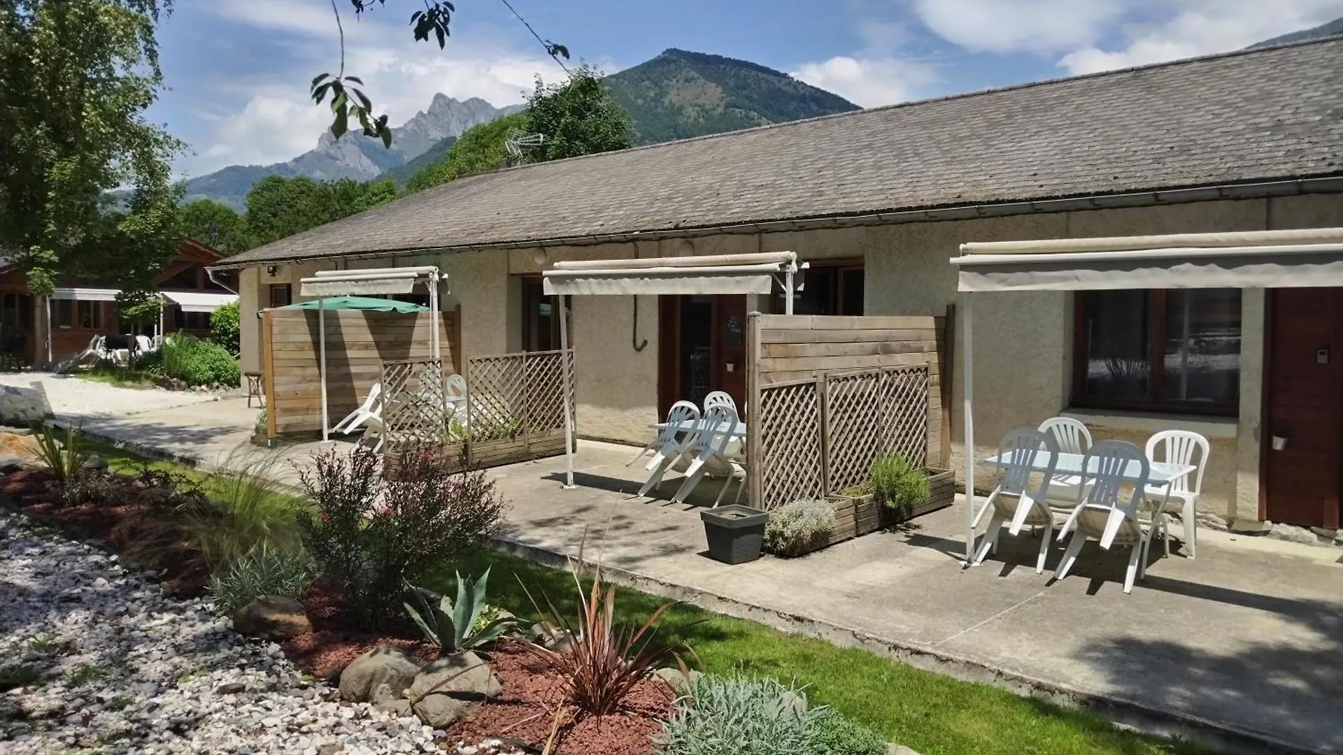 Les Chalets D'Arlos Vakantiehuis Arlos